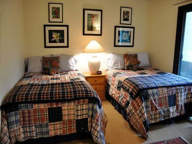 Three Bedroom Vacation Town Home with Loft & Hot Tub